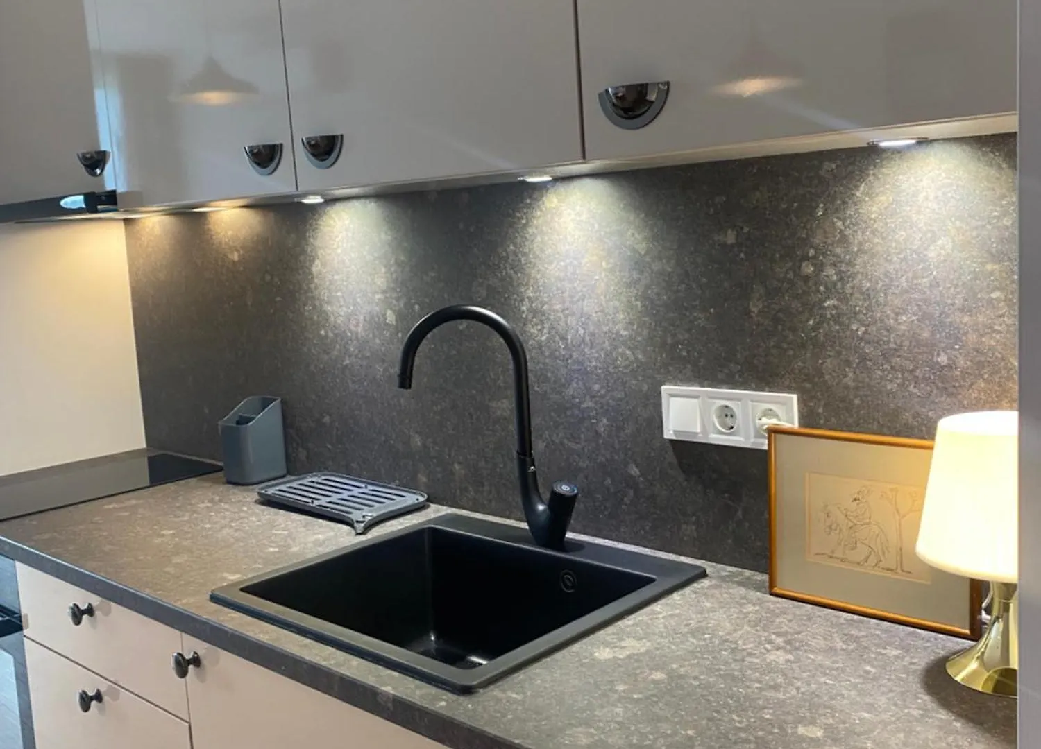 アパート Mycampus Unwe Studentski Mountain Views Modern Kitchen Equipment ソフィア ブルガリア